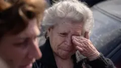 Umukobwa na nyina bageze i Zaporizhzhia bavuye Mariupol