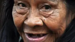 Tembelea tovuti ya bbc- uone simulizi ya jamii ya kabila la watu walio wachache mashariki mwa Paraguay jinsi walivyowauwa watu wazee walodaiw kutokuwa na faida yoyote