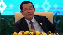Cambodia's Prime Minister Hun Sen holds a news conference after the ASEAN summit in Phnom Penh, Cambodia, November 13, 2022. REUTERS/Cindy Liu
