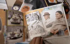 বাবা-মায়ের সিলিকনের মূর্তি গাড়িতে করে কলকাতায় ঘুরেছেন মি. দত্ত ও তার পরিবার। অ্যালবামে সেই ছবি