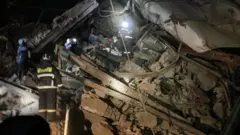 МЧС опубликовало кадры с места обрушения галереи дробильного цеха на территории Норильской обогатительной фабрики