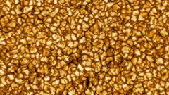 ภาพขยายผิวหน้าของดวงอาทิตย์มองดูคล้ายกับผิวของข้าวโพดคั่ว