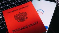 «Беспокойства много у всех». Что происходит с повестками в военкомат и приближают ли они новую мобилизацию в России