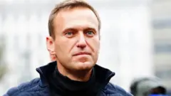 Навальний у куртці