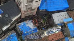ముంబయిలో కుప్పకూలిన భవనం