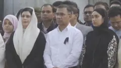 तारिक़ रहमान अपने पत्नी ज़ुबैदा रहमान और बेटी ज़ाएमा रहमान के साथ