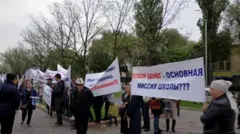 Мектепке акча чогултууга каршы
