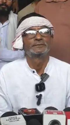 ખેતરમાં વીજપોલ મામલે સરકારની જાહેરાત અંગે આંદોલન કરનાર ખેડૂતોએ શું કહ્યું?
