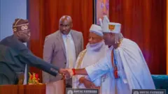 Aworan Aarẹ Bola Tinubu pelu awon olori ẹsin
