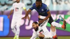 استقلال و ذوب آهن