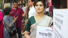 নির্বাচনী প্রচারে শালীনতা থাকুক এই আর্জি জানাচ্ছেন ঝর্ণা ভট্টাচার্য