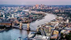 Sungai Thames