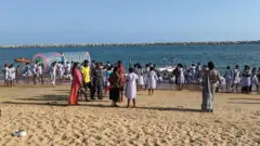 இலங்கை செயற்கை கடற்கரை