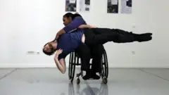 பாலே 