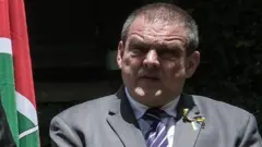 Dippiloomatoonni qeeqa dhiyaatetti rifachuu kaasan