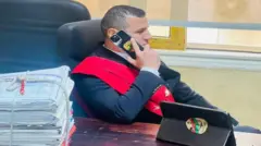 ما قصة "القاضي المزيف" الذي أثار جدلًا في مصر؟