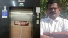 கேரளா, லிஃப்ட், ரவீந்திரன் நாயர்