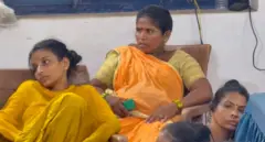 విశాఖ తీరం, మత్స్యకారుల గల్లంతు, బోటు బోల్తా, ఫింషింగ్ హార్బర్,బోటు IND-AP-MM-V5-83