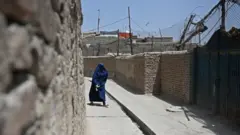 afgan kadın