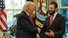 Аш-Шараа и Трамп жмут друг другу руку в Белом доме