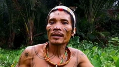 Suku Mentawai