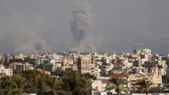  હિઝબુલ્લાહનાં ઠેકાણાં પર ઇઝરાયલની ઍરસ્ટ્રાઇક, લેબનોને કહ્યું 182નાં મૃત્યુ