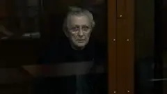 Илья Трабер в Басманном суде Москвы, куда он был доставлен из Петербурга