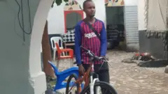 ማማዱ ሶፋዩ ቤሪ