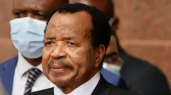 Paul Biya yi uwe ojii na uwe ọcha