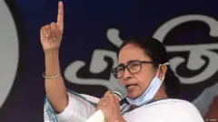 मुख्यमंत्री ममता बनर्जी