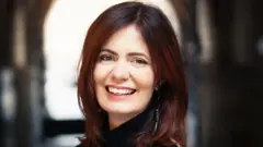 सेक्सोलॉजिस्ट इलाना ईलिया की तस्वीर