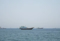 Các tàu thuyền tại Eo biển Hormuz, Musandam, Oman, ngày 8/5/2026