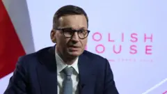 O premiê polonês Mateusz Morawiecki