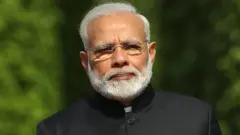 नरेंद्र मोदी