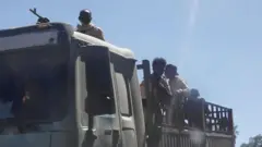 ክዳን ሰራዊት ኤርትራ ዝተኸደኑ ወተሃደራት ኣብ ከባቢ ዓዲ ግራት - 5 መጋቢት 2013 ኣቆፃፅራ ግእዝ