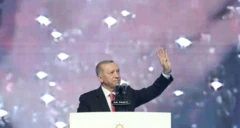 တူရကီ သမ္မတ ရီကျက် တိုင်ရစ် အာဒိုဝန်