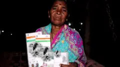 మహారాష్ట్ర, తెలంగాణ సరిహద్దు గ్రామంలో మహిళ