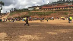 Hanze y'inkambi ya Gihembe ku gasoko gato bamwe bahahiramo