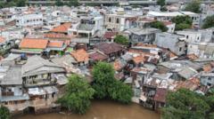 prabowo-umumkan-program-ganti-atap-seng-dengan-genting-mengapa-sejumlah-pakar-mengkritiknya