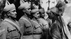 డన్‌కిర్క్ నుంచి 300 మంది భారతీయ సైనికులను తరలించారు.