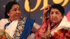 लता मंगेशकर आणि आशा भोसले