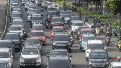 Kemacetan di Jalan Sudirman, Jakarta Pusat