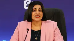 የዩኬ የአገር ውስጥ ጉዳዮች ሚኒስትሯ ሻባና ማህሙድ 