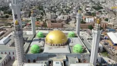 La mosquée la plus grande d'Afrique de l'Ouest à Dakar