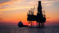 нафтогазова платформа