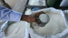 অনেক ব্যক্তির নামে মিনিকেট চাল বাজারে থাকলেও এ নামে কোন ধান নেই
