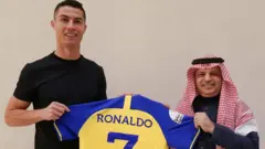 كريستيانو رونالدو بعد توقيعه لنادي النصر السعودي