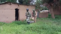 Ndị agha Naijirịa na-ebuzo Boko Haram agha