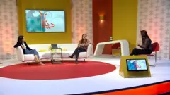 صورة من حلقة دنيانا عن النضال الإفتراضي