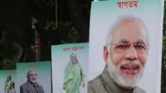 ২০১৫ সালে ঢাকায় ভারতের প্রধানমন্ত্রী মোদীকে স্বাগত জানানোর আয়োজন ছিল ব্যাপক